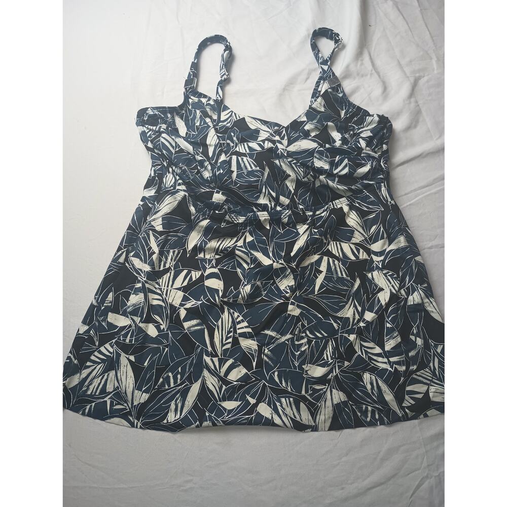 Miraclesuit Silver Shimmer Shadows Surplice Tankini Swim Top Women 38DDD *flawed
